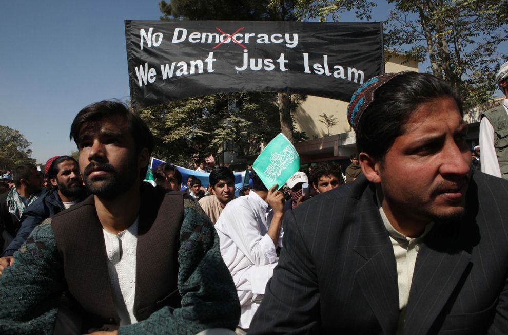 Benarkah ANTI DEMOKRASI adalah ajaran islam ??? No-democracy-we-want-just-islam